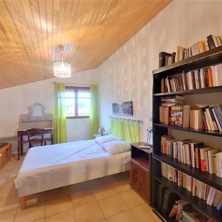 Casa de Férias Maison Des Clairettes Entre Camargue, Arles & Nimes Bellegarde (Gard)